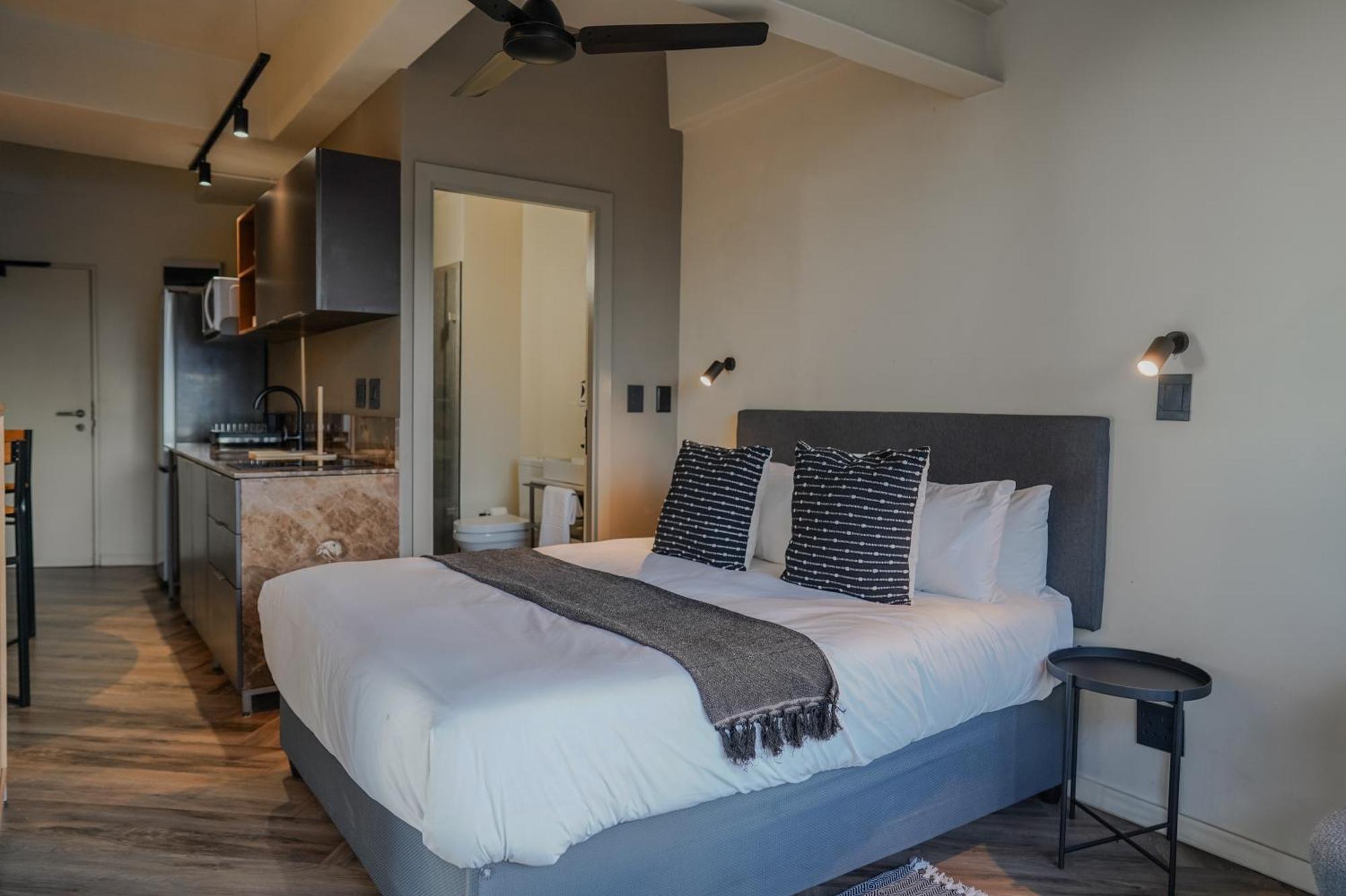 Apartment Vida D'chette 703 & 706 Cape Town